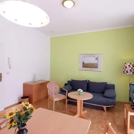 Hans By Rujana Apartment Binz
